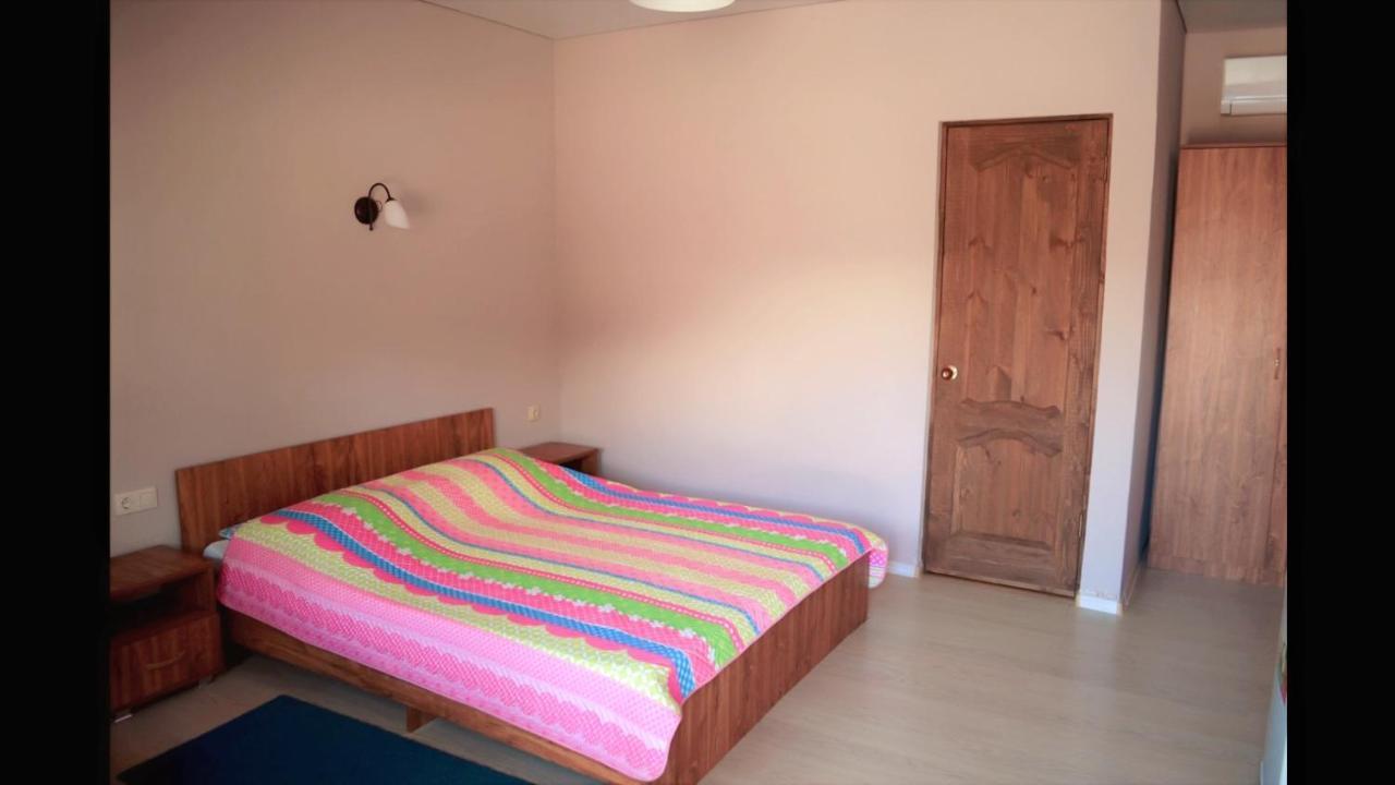 Hotel Comodita Lidzava Exteriér fotografie